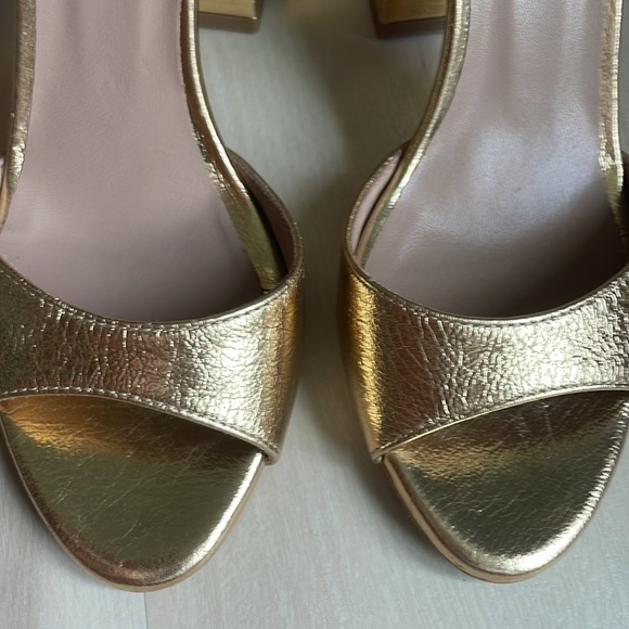 TWO TWIN HEARTS kristy ankle strap block heel in gold - Picture 2 of 12